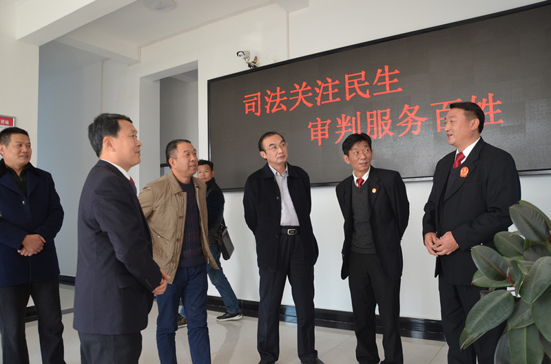 图二：调研组一行到麻城白果人民法庭调研基层基础工作.jpg